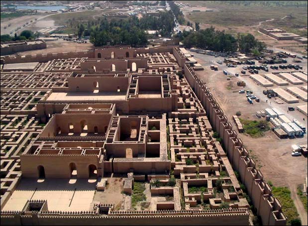 Arial view of reconstructed Babylon and Nebuchadnezzar II palace